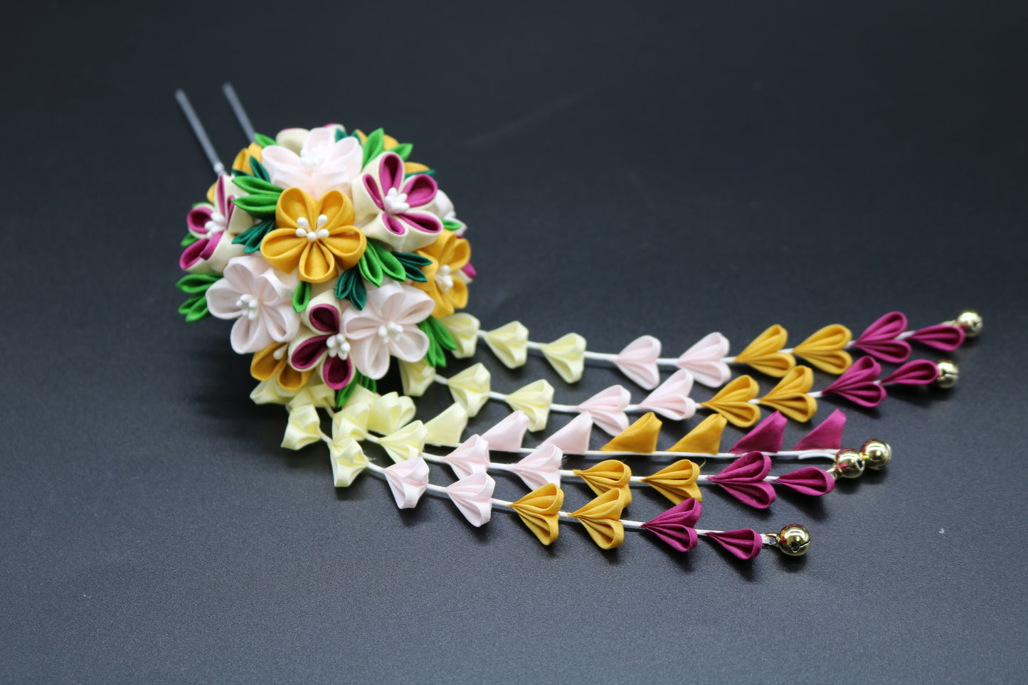 花てまりのかんざし / Flower Temari Kanzashi (hairpin)